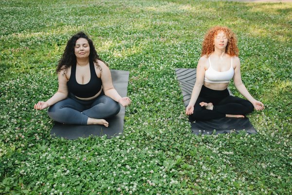 What role does social media play in UK women's fashion?